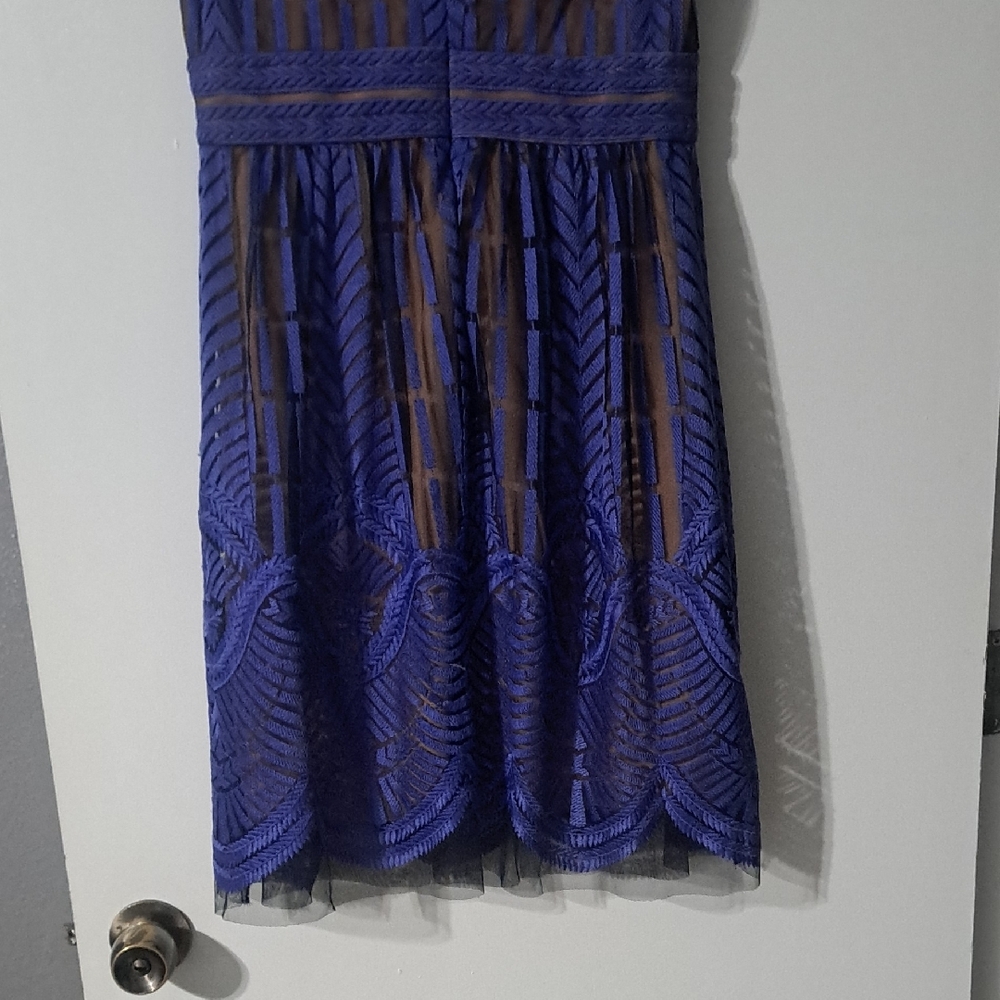 BCBGMaxAzria Navy Patterned Midi Dress - Picture 7 of 16